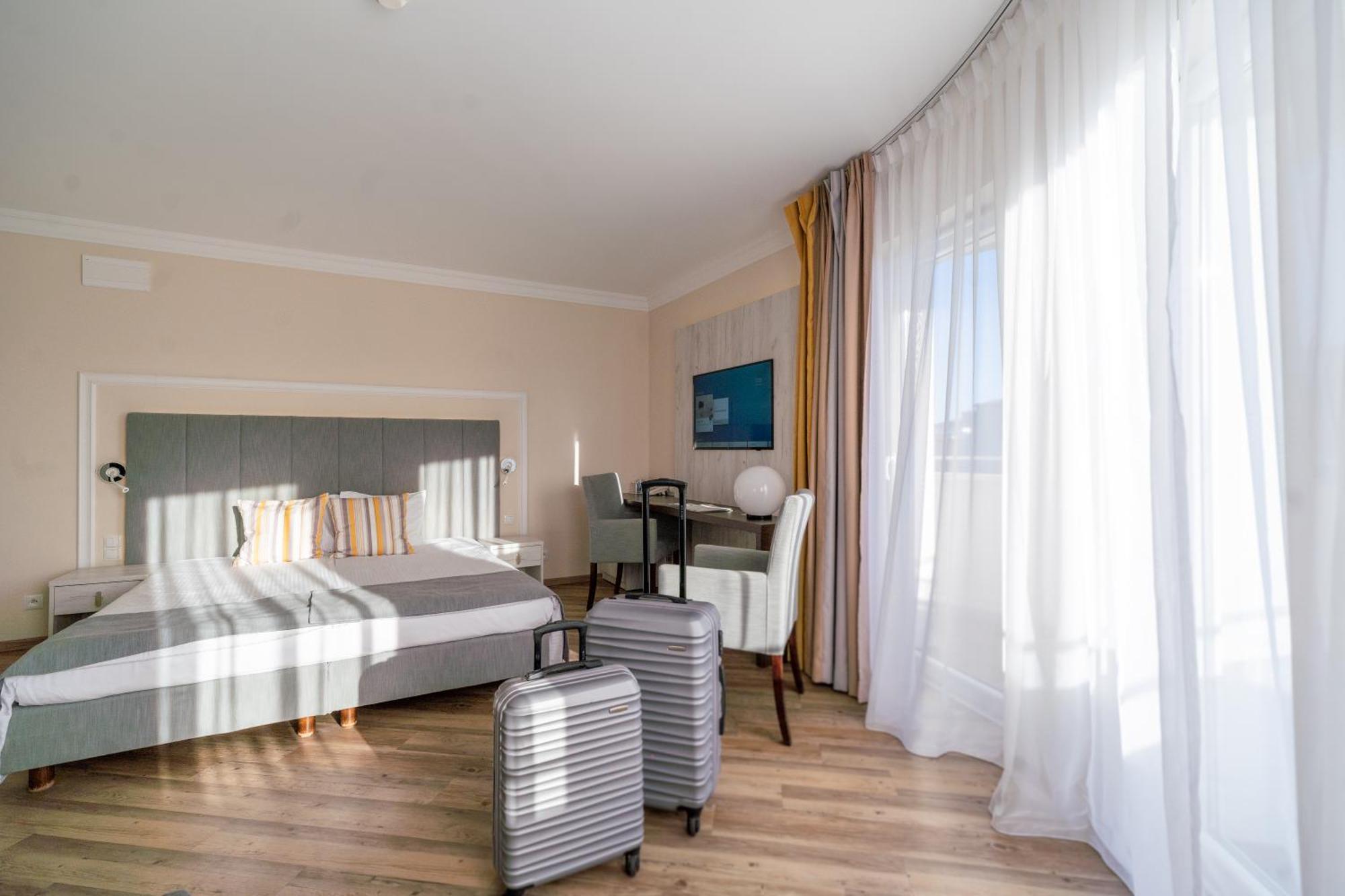 Hotel & Spa Trzy Wyspy Świnoujście Exterior foto